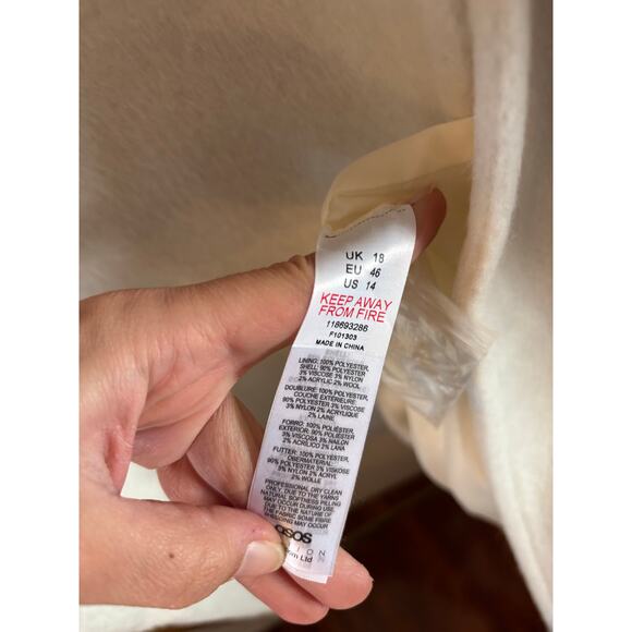 NWT ASOS Edition Women’s Cream Long Coat Double Breasted One Button Size 14 - Picture 8 of 8